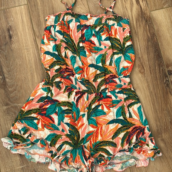 Jessica Simpson Romper - Picture 3 of 3